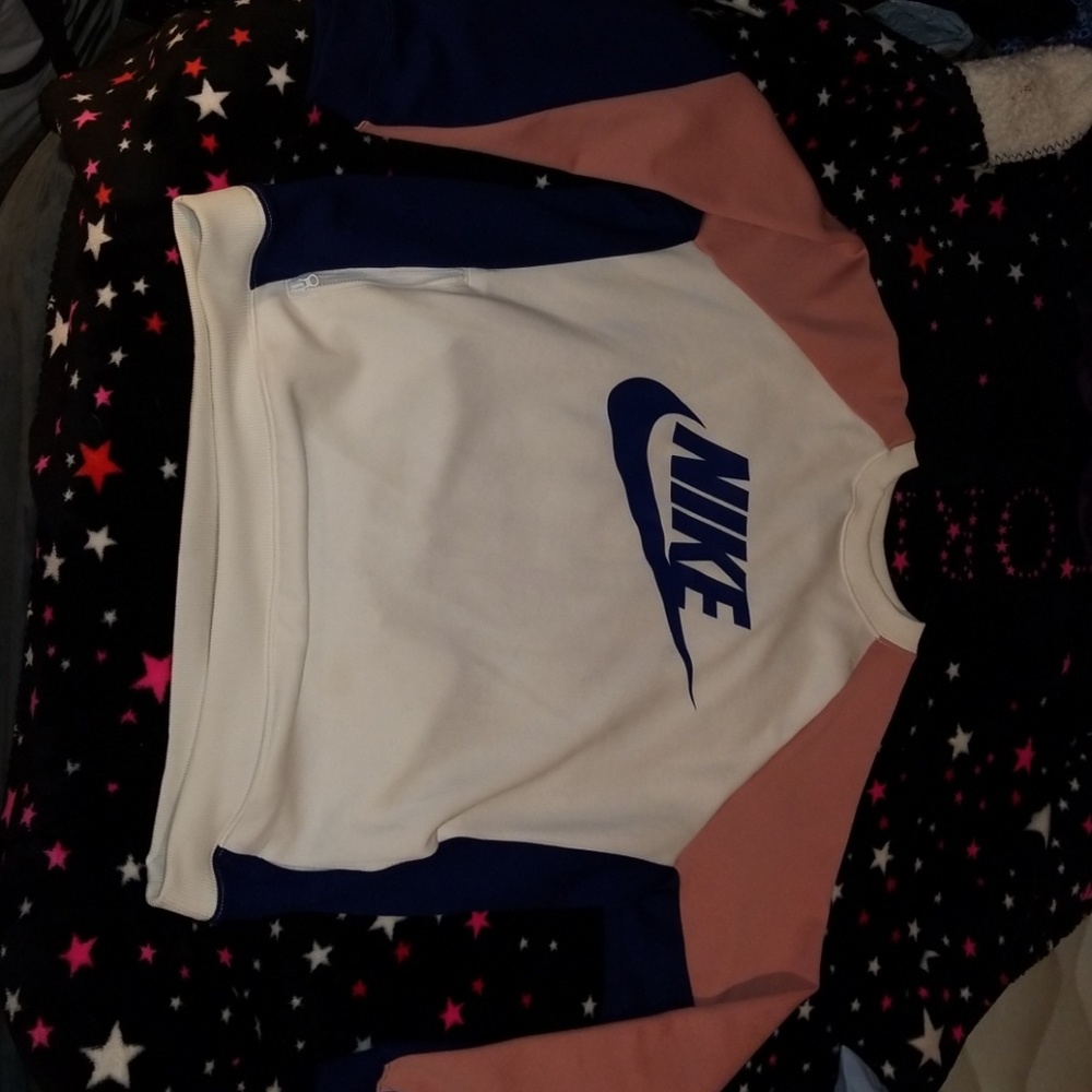 Nike sweatshirt